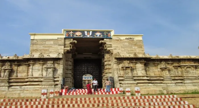 The story of Nammalwar's birth and the history of the place!